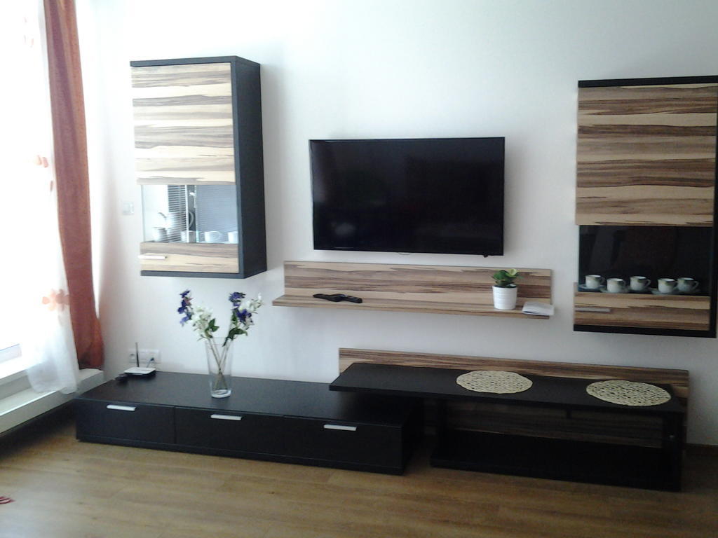 Apartman Residence Nabrezi 베로운 객실 사진